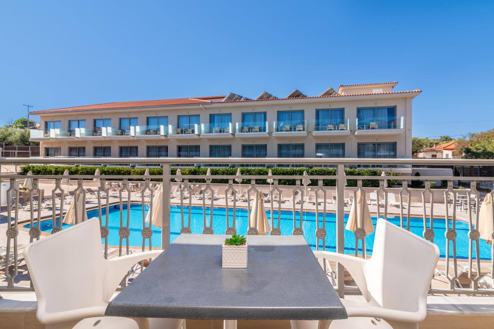 Karras Grande Resort Plános Eksteriør bilde