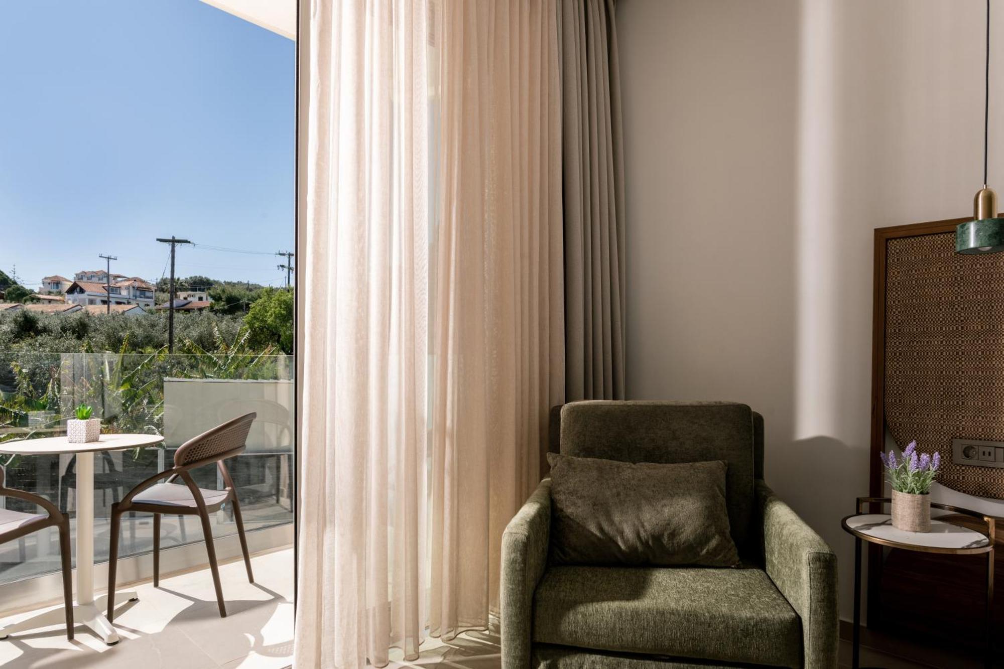 Karras Grande Resort Plános Eksteriør bilde